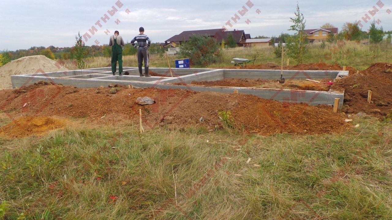 Строительство свайно-ленточного фундамента